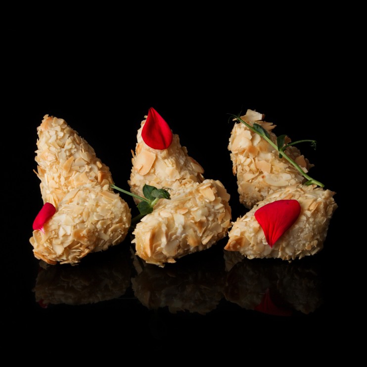 Камамбер у мигдалі